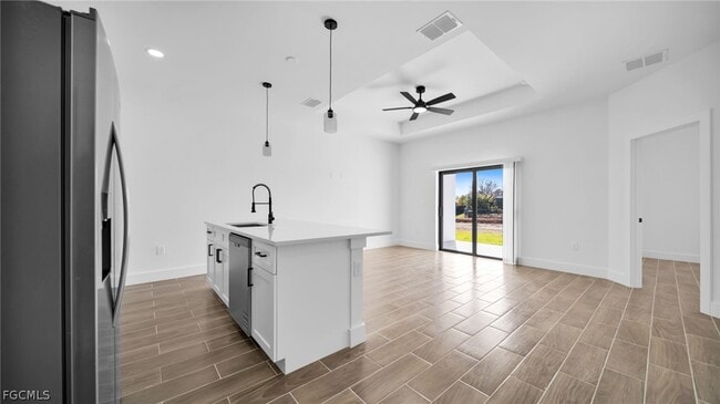 Building Photo - 4989-4991 Fairway Ct