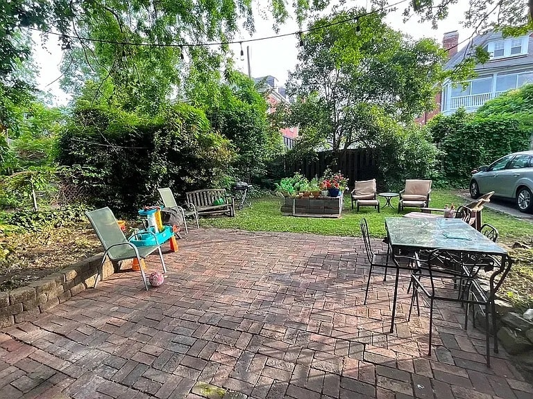 View of backyard with parking spaces - 816 Westover Ave