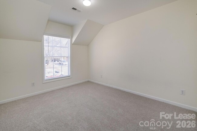 Building Photo - 160 Matlen Dr