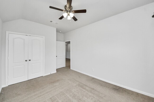 Building Photo - 23714 Via Viale Dr