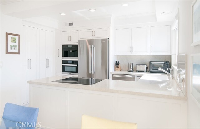 Building Photo - 251 Lower Cliff Dr