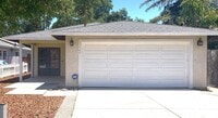 Building Photo - 7060 Rosanna St