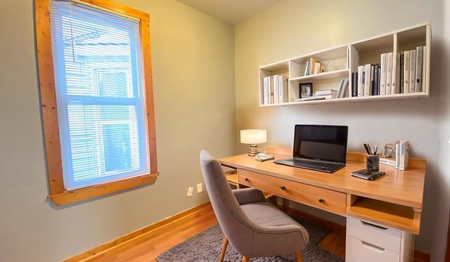 Building Photo - 6833 S Green St