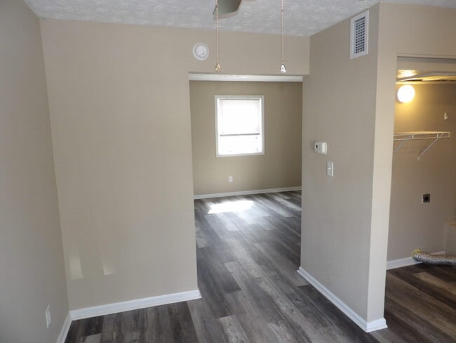 Building Photo - 432 Harrodsburg Ln