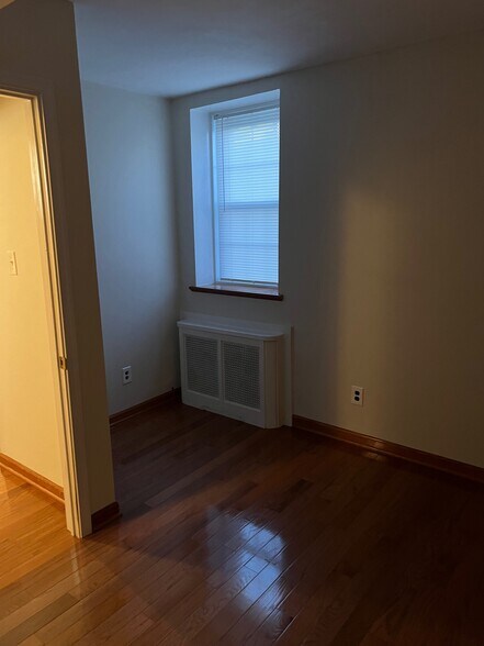 Building Photo - 1306 Tasker St