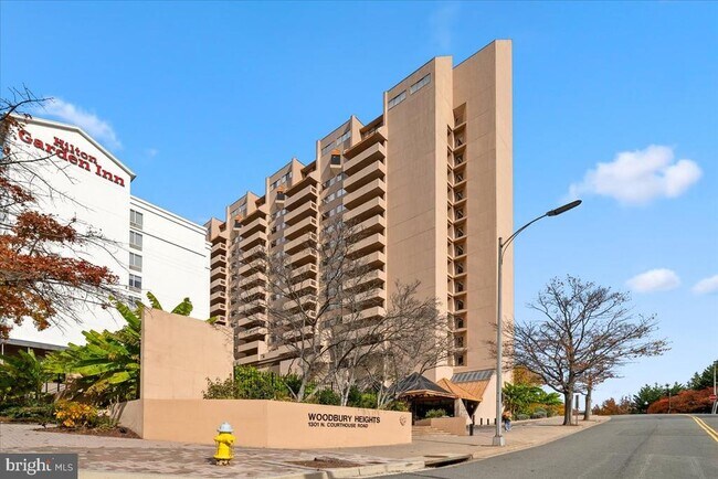 Building Photo - 1301 N Courthouse Rd