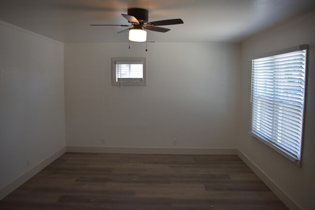 Building Photo - 1720 Bessie Ave