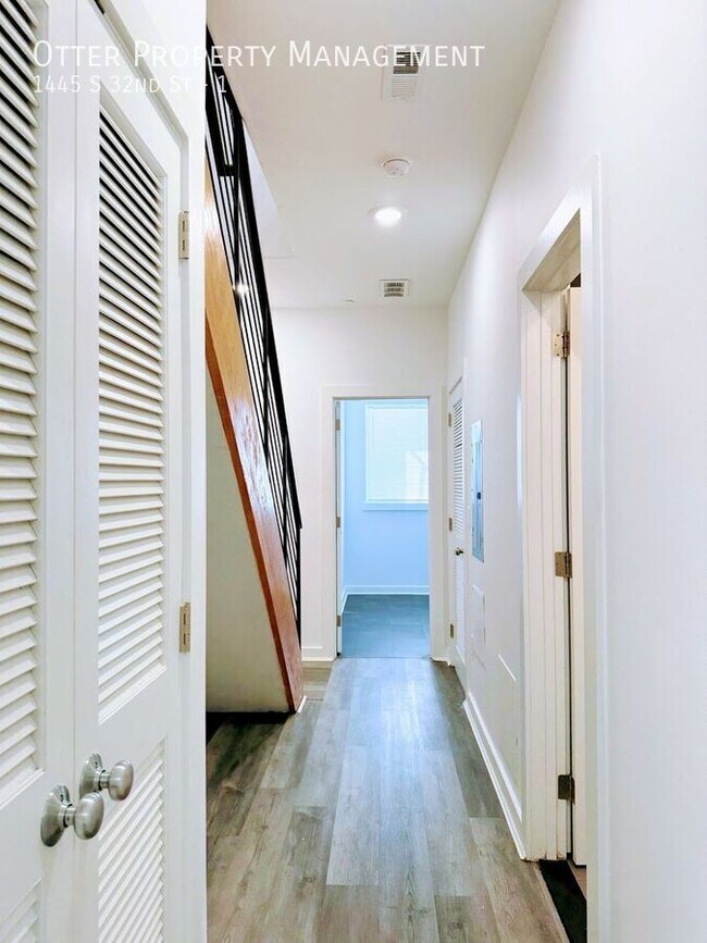 Building Photo - 1445 S 32nd St