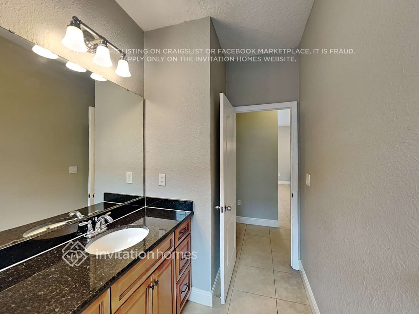 Building Photo - 550 Hibiscus Cove Dr