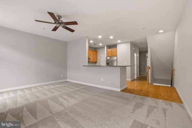Building Photo - 11657 Leesborough Cir