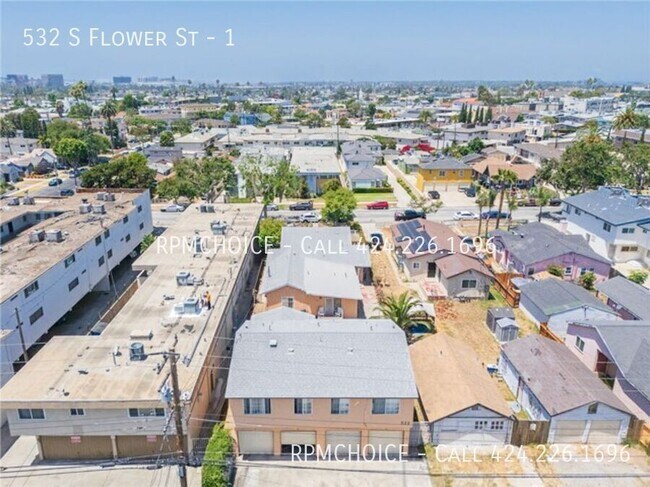 Building Photo - 532 S Flower St