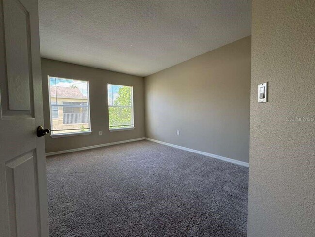 Building Photo - 2866 Club Cortile Cir