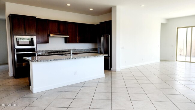 Building Photo - 5603 N 194th Ave