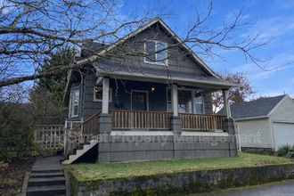 Building Photo - 2624 NE Sumner St