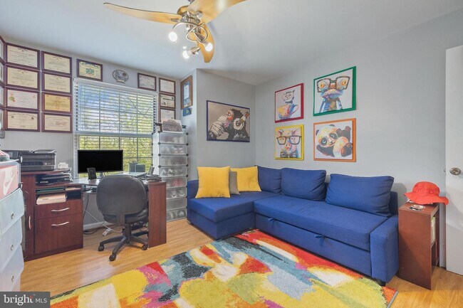 Building Photo - 209 Water Fountain Ct