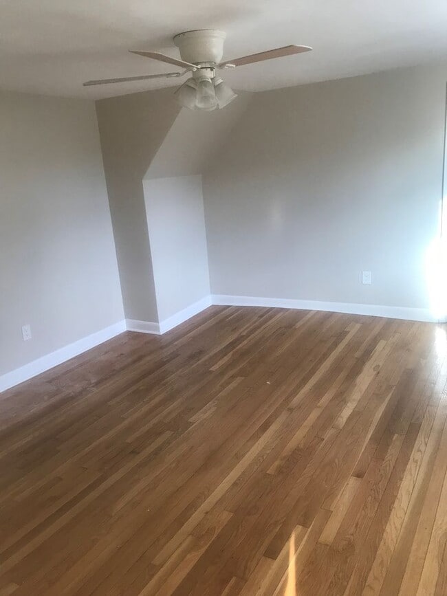 Building Photo - Nice 3-bedroom 1-bath apartment in Stoughton