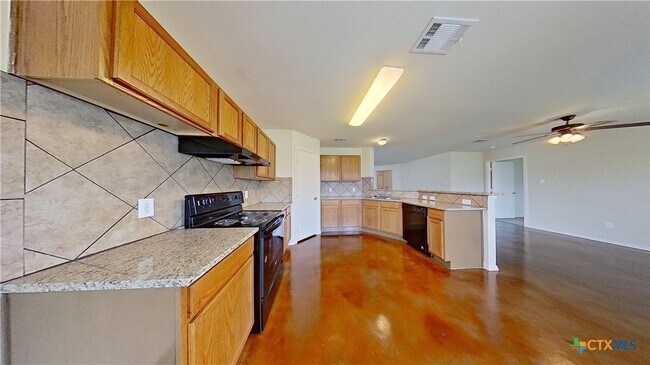 Building Photo - 126 Sylvan St