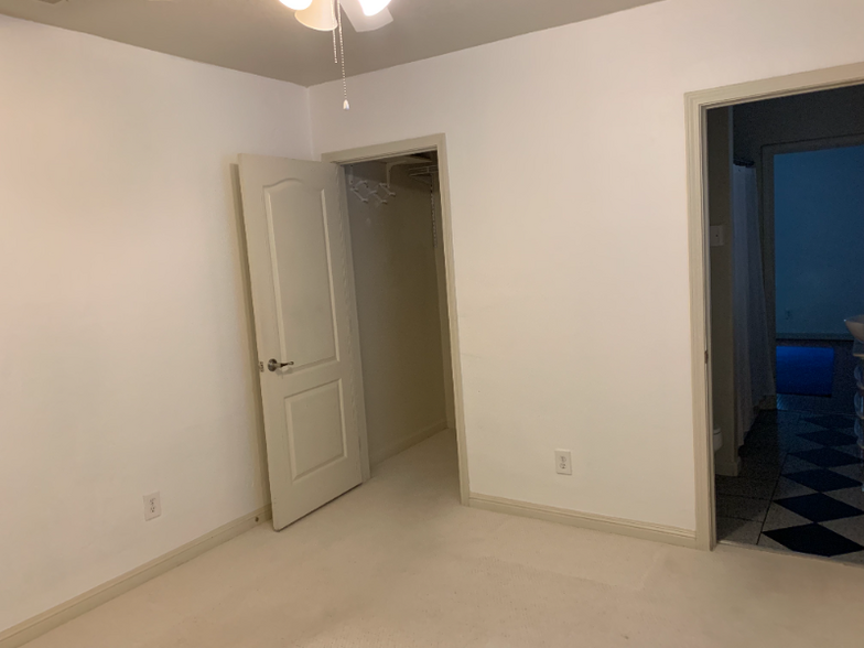 Building Photo - 360 W Highland Ave