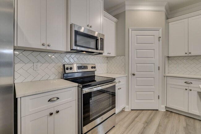 Building Photo - Ready for you - Comfort AND sophistication in Martinez, GA!