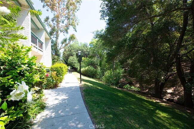 Building Photo - 23637 Park Capri