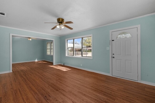 Building Photo - 1117 Patricia Dr