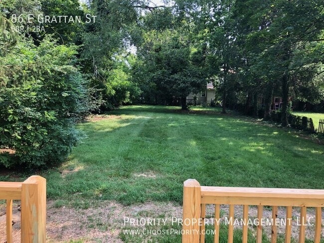 Building Photo - 86 E Grattan St