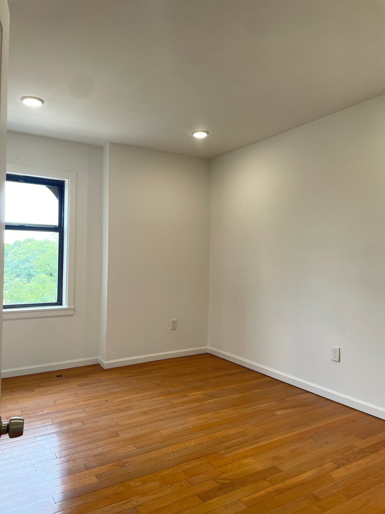 Building Photo - 4128 Parkside Ave