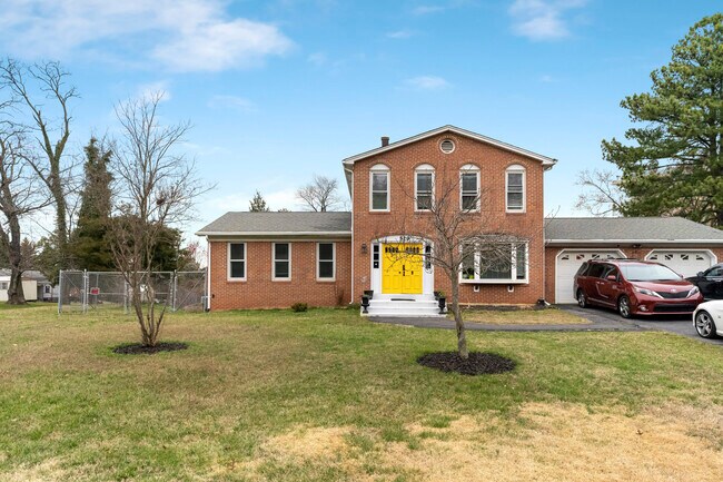 Primary Photo - 529 Rosier Rd