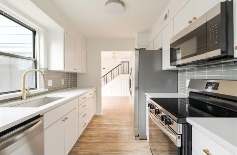 Building Photo - 2827 Indian Creek Blvd