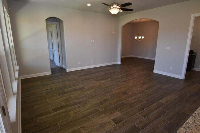 Building Photo - 3750 E Palm Valley Blvd