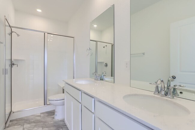 Primary Bath - 9142 Gladiola Way