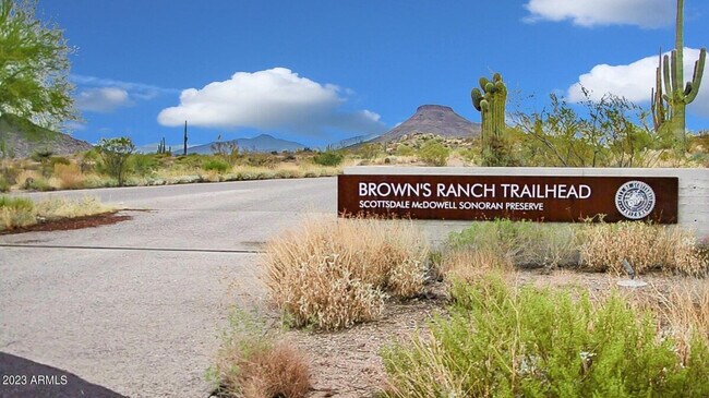 Building Photo - 9375 E Sutherland Way