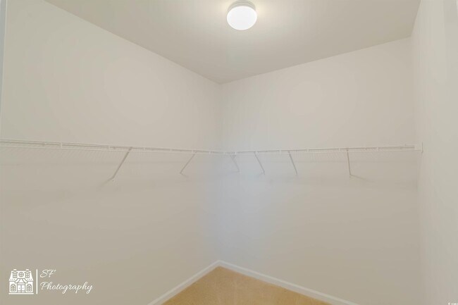 Building Photo - 3320 Candytuft Dr