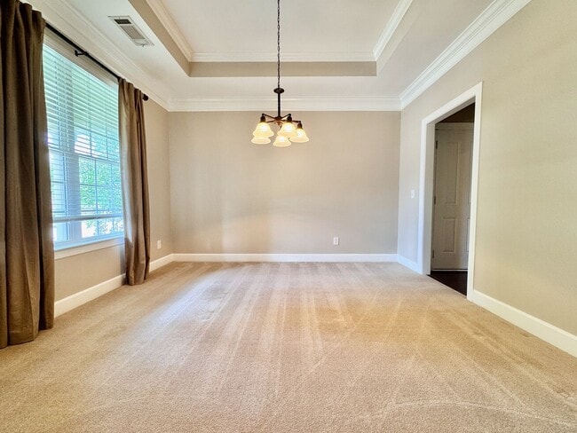 Building Photo - 3 Bedroom, 3 Bathroom Home w/ 2 Car Garage and Fence Backyard