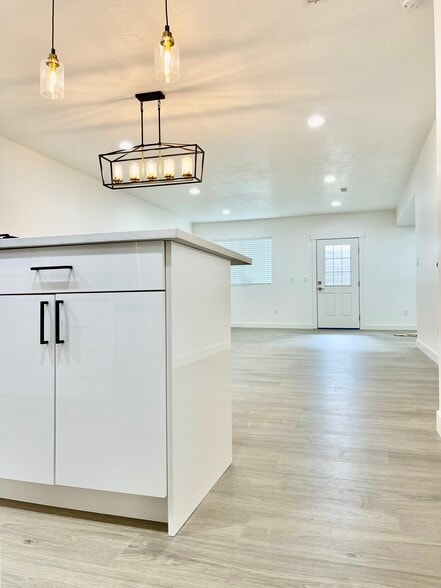 Building Photo - 3288 N 200 W