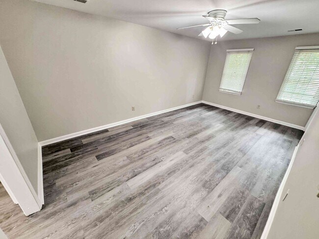 Building Photo - Renovated 4BR Home in Walton HS East Cobb