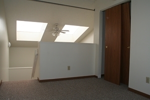 Building Photo - 225 E Washington St