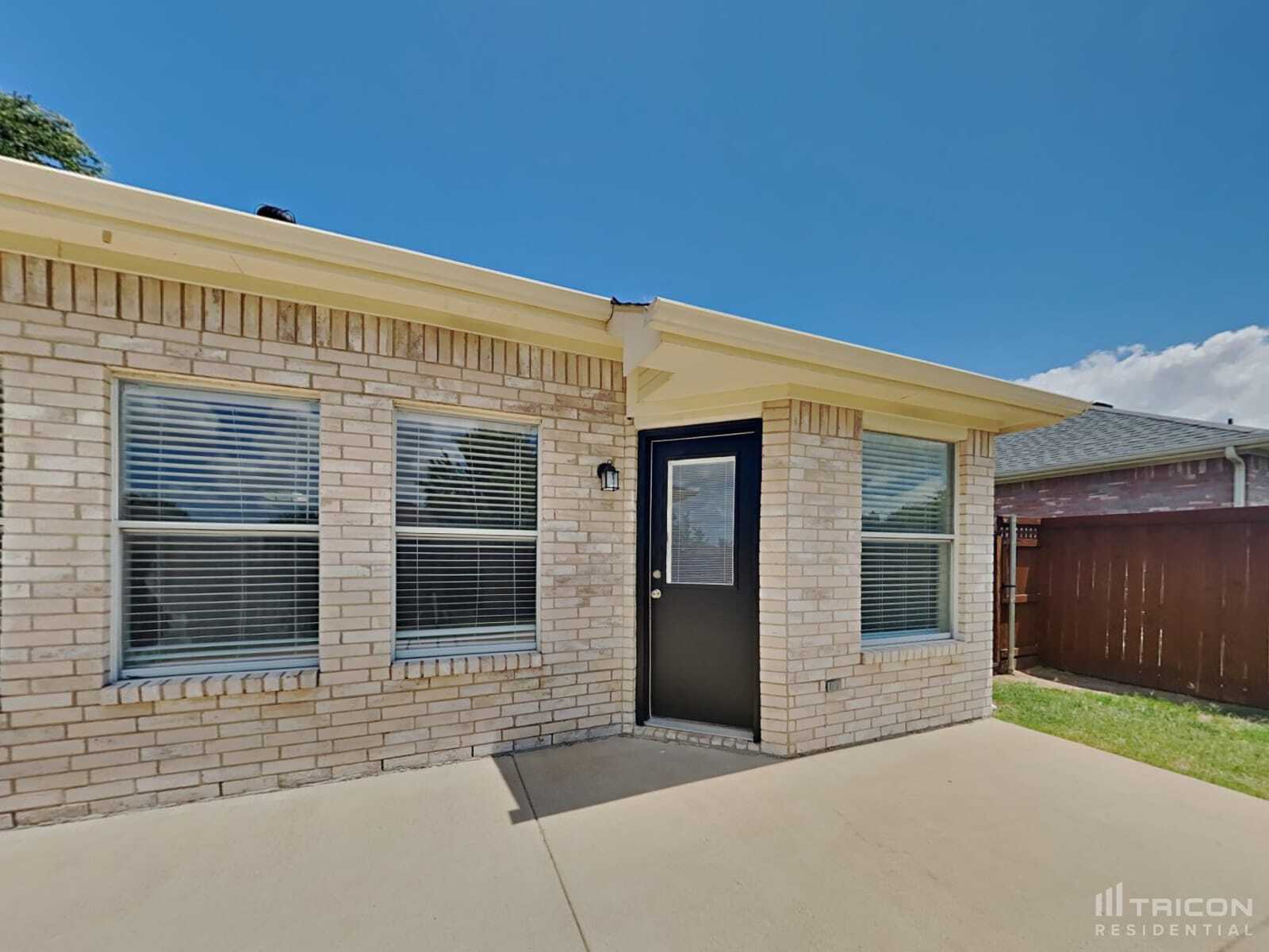 Building Photo - 1106 Sage Brush Tr