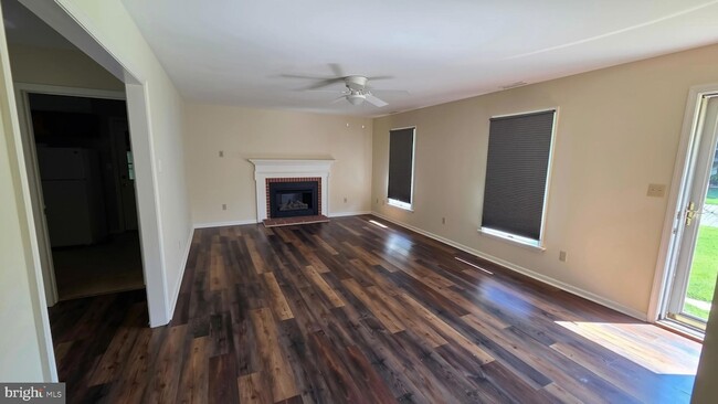 Building Photo - 29305 Pin Oak Way