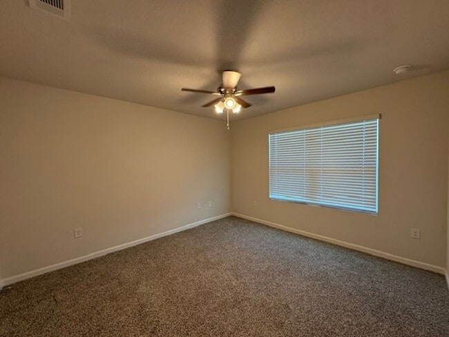 Building Photo - 807 Otto Loop