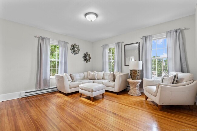 Building Photo - 286 Marlborough St