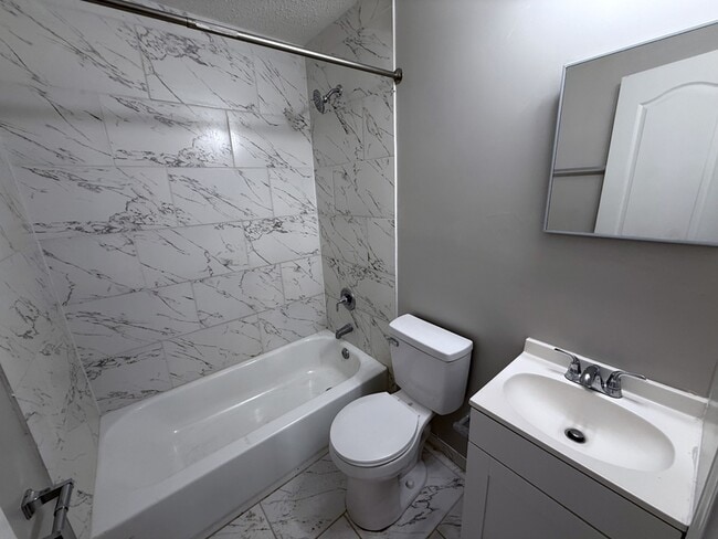 Building Photo - 1157 N Belvedere Blvd