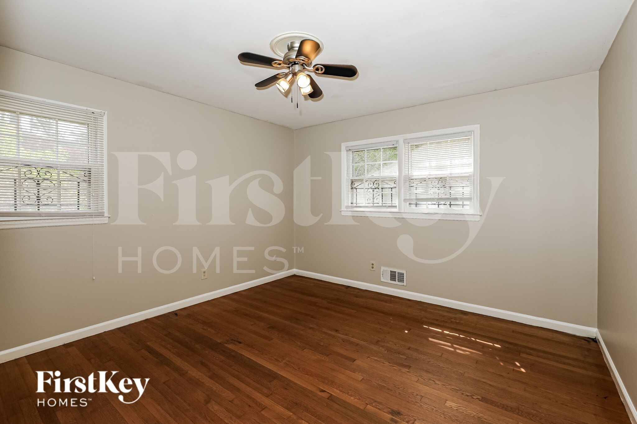 Building Photo - 3605 Carriage Way