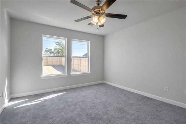 Building Photo - 15732 Potomac Dr