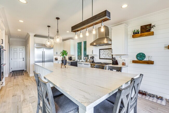 Building Photo - 2225 Corte Ananas