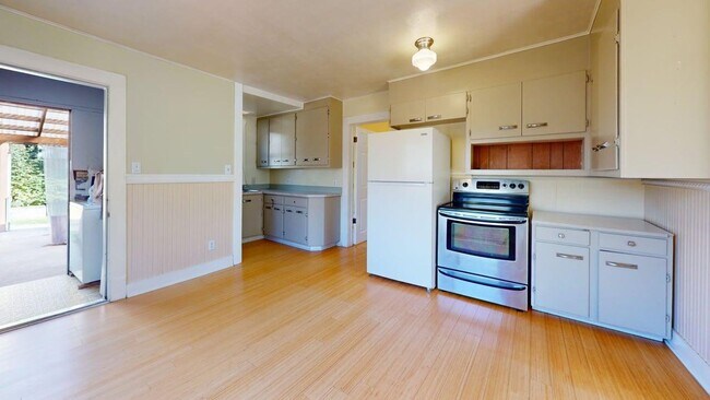 Building Photo - 4116 25th Ave SW