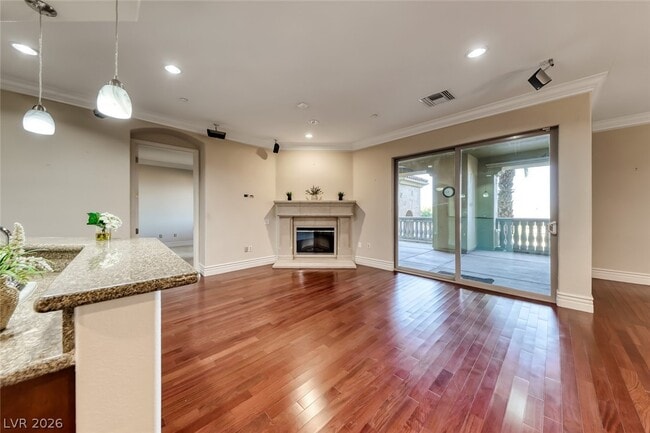 Building Photo - 20 Via Mantova