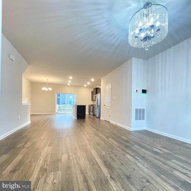 Building Photo - 2709 Princess Victoria Way