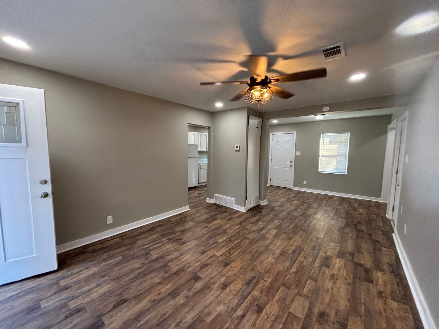 Building Photo - 3546 Debby Dr