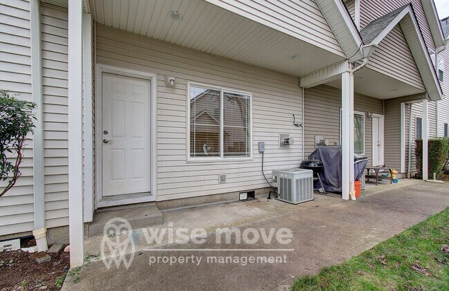 Building Photo - At Home in East Vancouver- 1/2 off First Month!